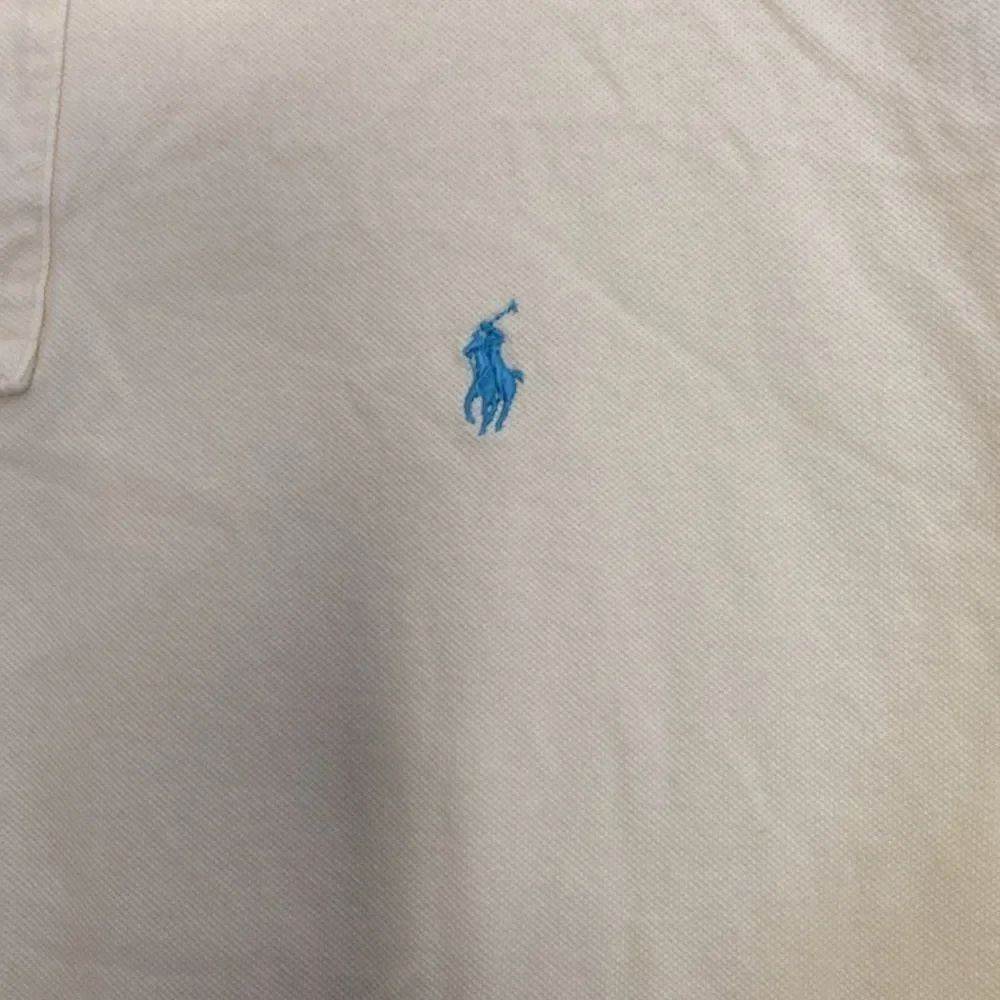 POLO Ralph Lauren Men’s Yellow Polo Shirt Size XXL in excellent used condition.